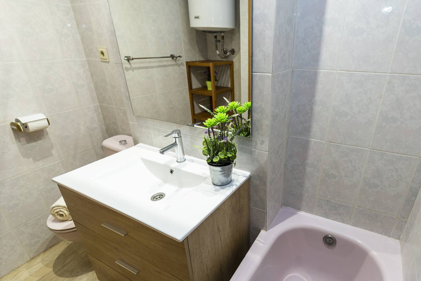 Apartamento entero, Apartamento de vacaciones para 4 personas con terraza in La Pineda, Platja de la Pineda