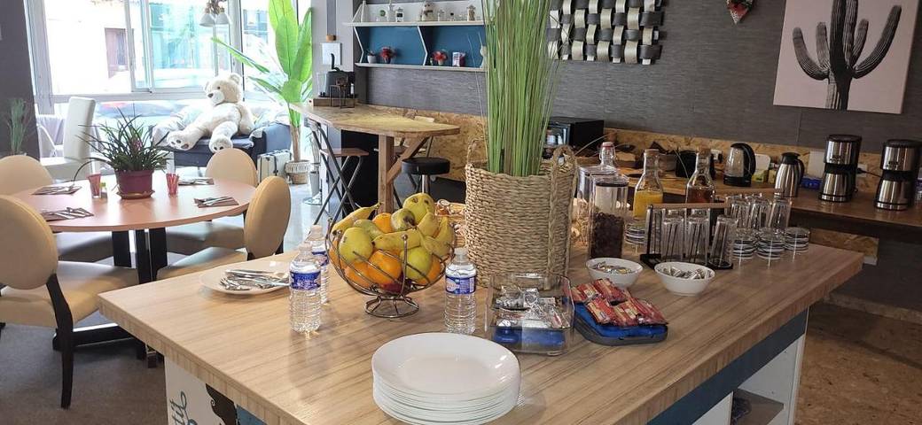 Hôtel pour 2 personnes, avec terrasse et jardin à Bourg-lès-Valence - 3