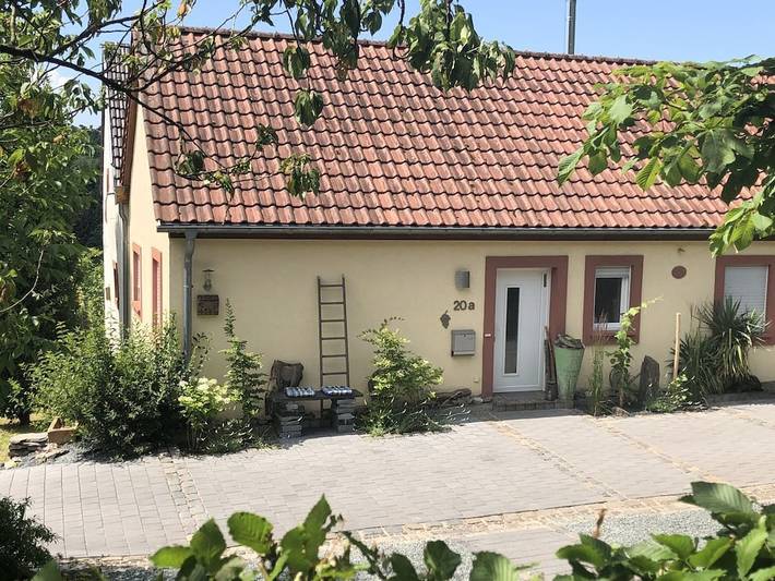 Ferienhaus für 4 Personen, mit Terrasse und Garten