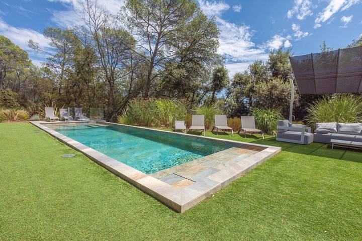 Villa Valériane, luxurious and contemporary, exceptional location amid Var vineyards in Trans-en-Provence, Draguignan region