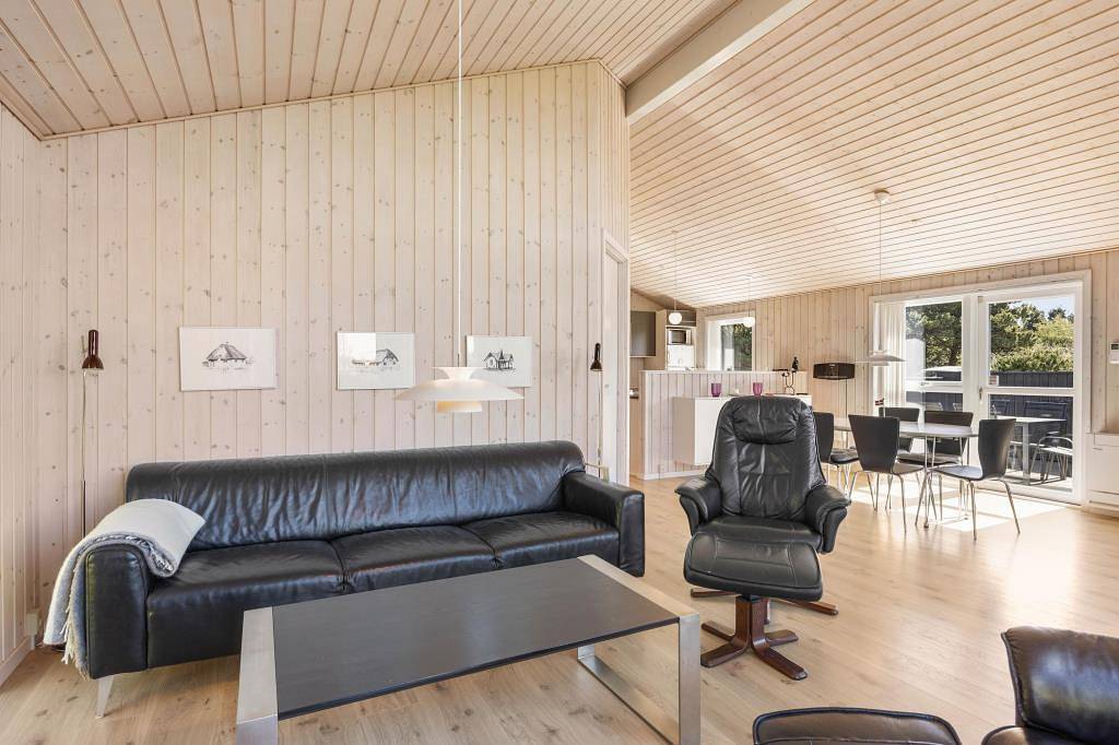 Rømø - strandnahes Ferienhaus für 6 Personen mit Kaminofen in Sønderstrand, Rømø