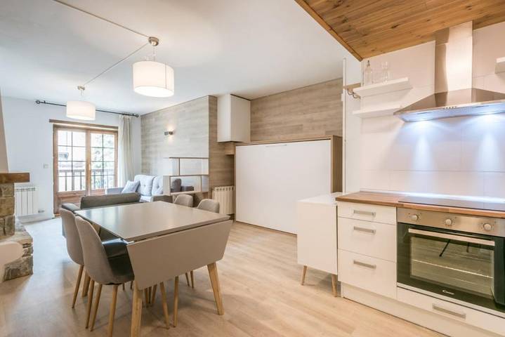 Apartahotel para 4 personas, con Balcón y Vistas en el Valle de Aran
