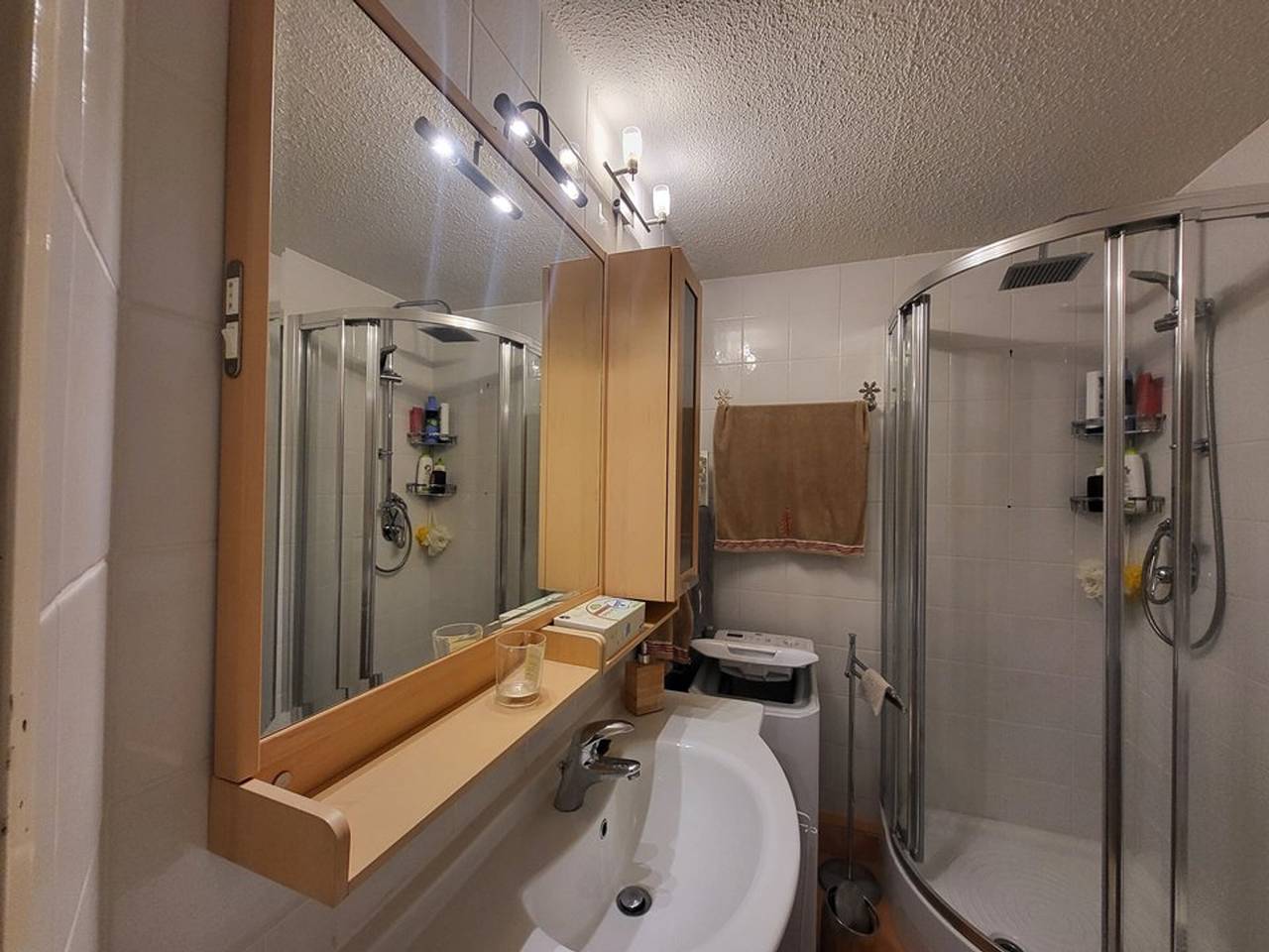 Apartamento entero, Acogedor apartamento familiar con balcón, vistas y parking in Montgenèvre, Briançon region