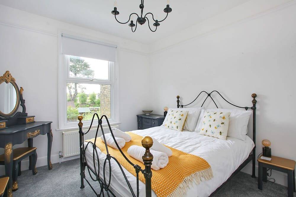 Sea Salt Cottage - Dog friendly, mins to beach, Nr to many Golf clubs in Deal, Kent