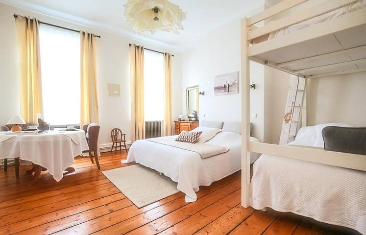 Chambre d’hôte pour 6 personnes, avec Terrasse et Jardin à Boulogne-sur-Mer