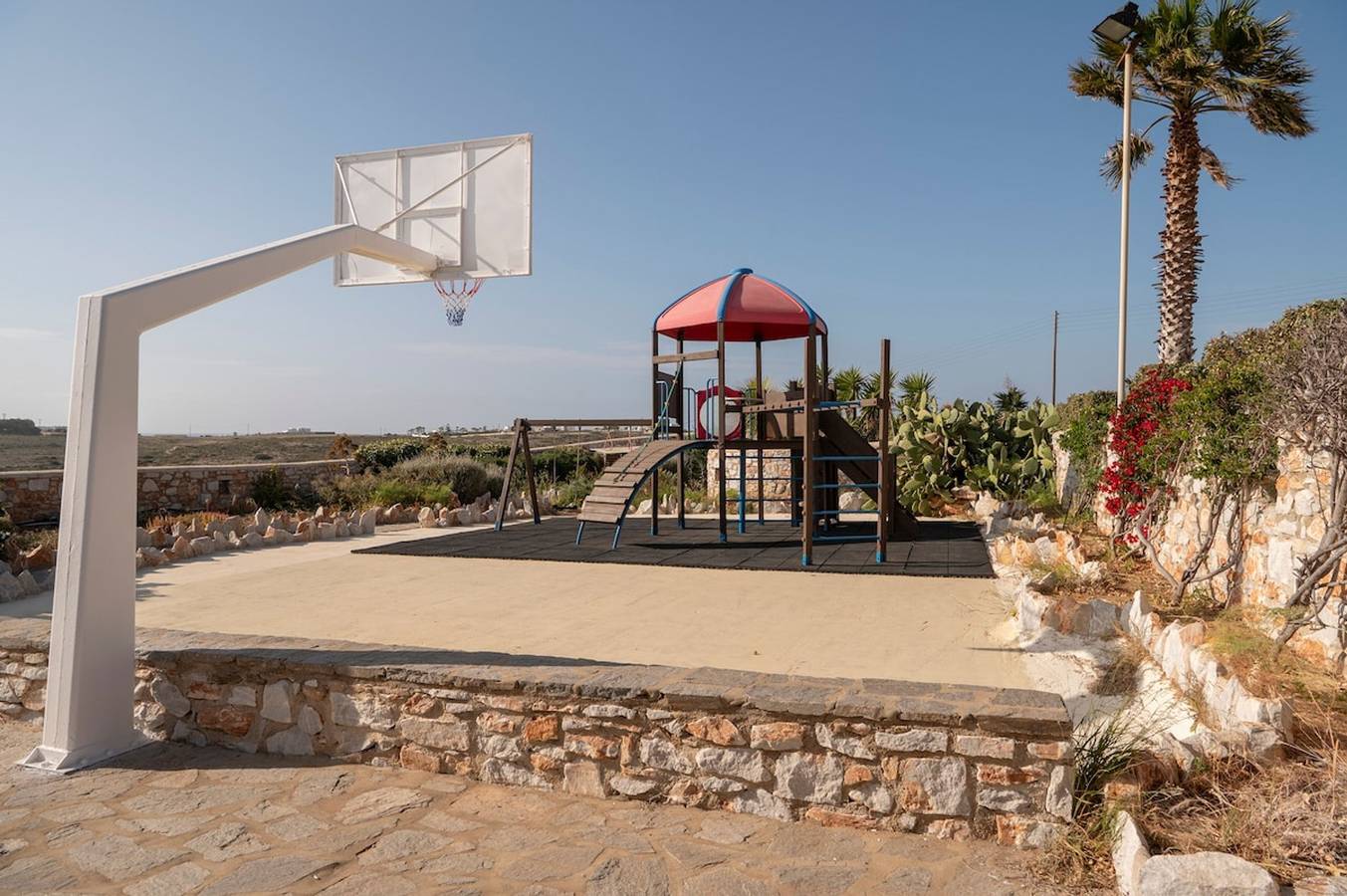 Villa Franca! Ideal for wedding parties! in Sarakiniko, Paros