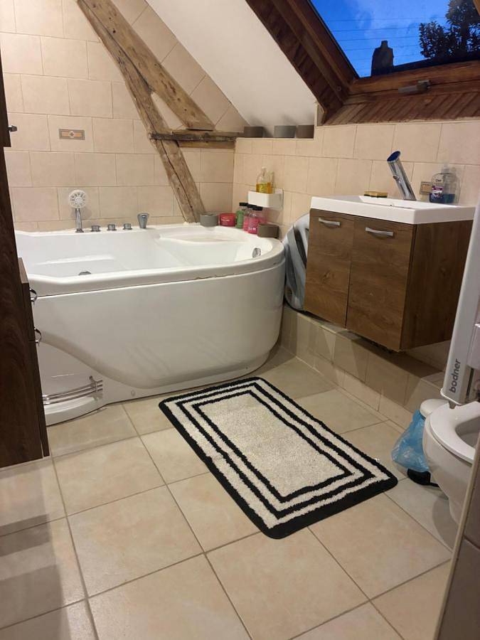 Appartement entier, Escapade & Bien être in Ravenel, Oise