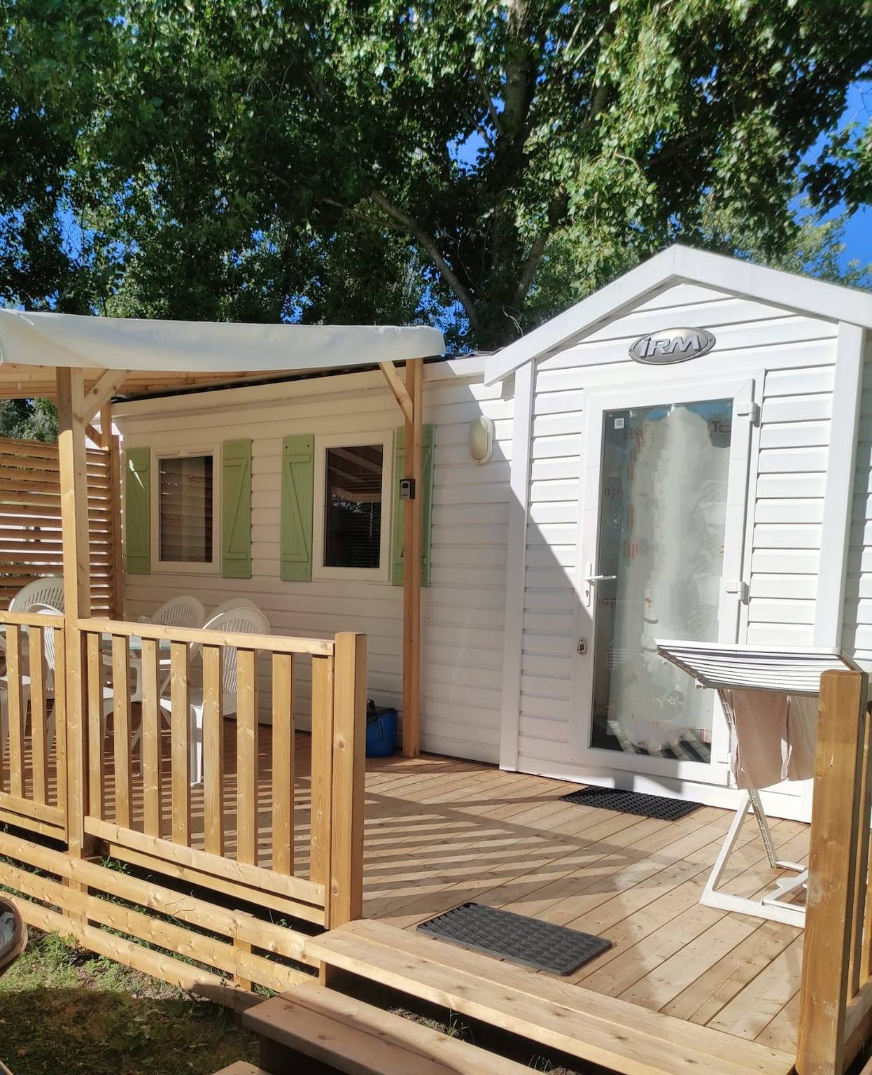 Comfortabele bungalow in Angles met zwembad in Angles, Vendée