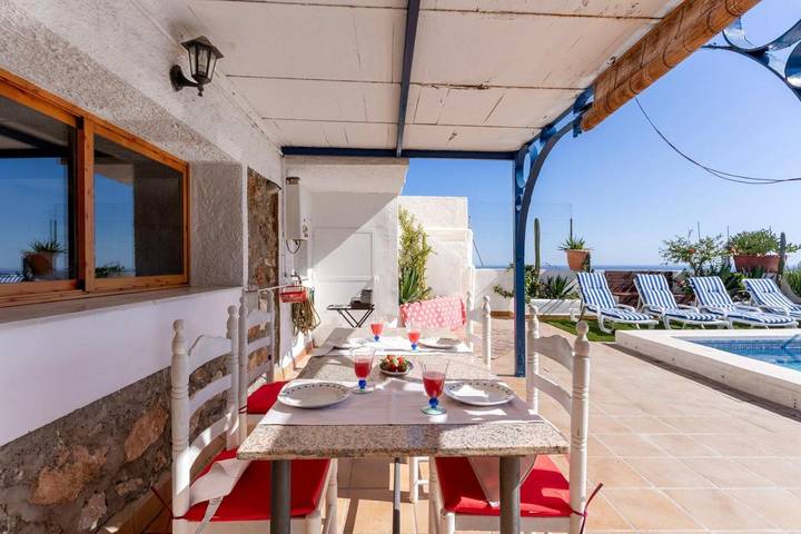 Casa rural para 10 personas, con Balcón y Terraza además de Jardín y Piscina en Felix - 4