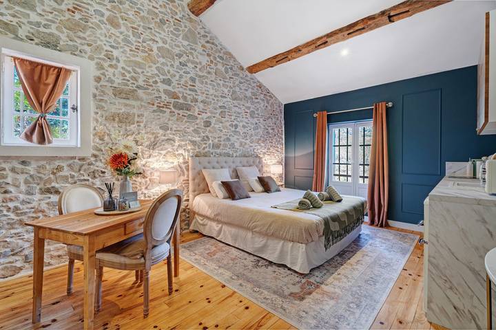 Cabaña 'Suite Sunan' con vistas a la montaña, Wi-Fi y aire acondicionado in Tolón, Costa mediterránea (Francia)