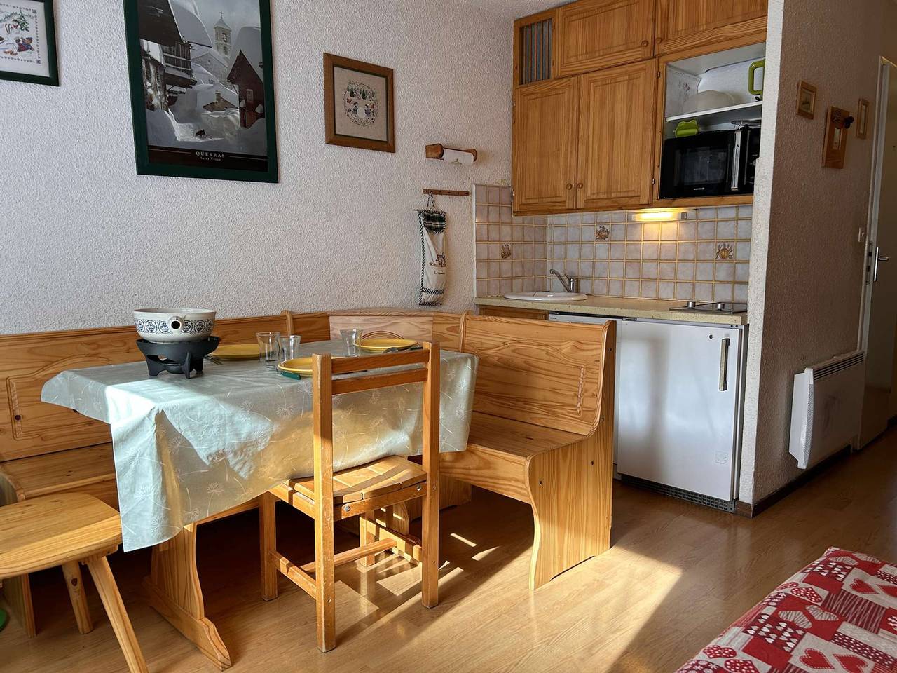 Appartement entier, Studio à Risoul 1850, 4 couchages, proche pistes in Station de Risoul, Risoul