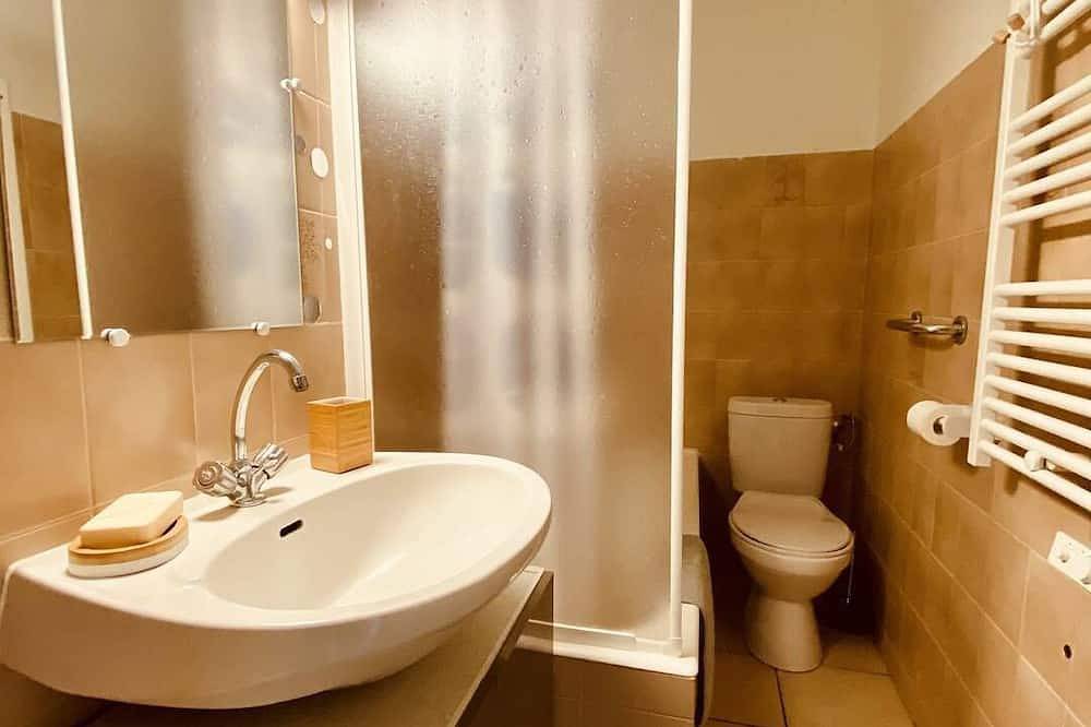 Ganze Wohnung, Nice two-room apartment, town center and near the beach in Propriano, Sartène und Umgebung