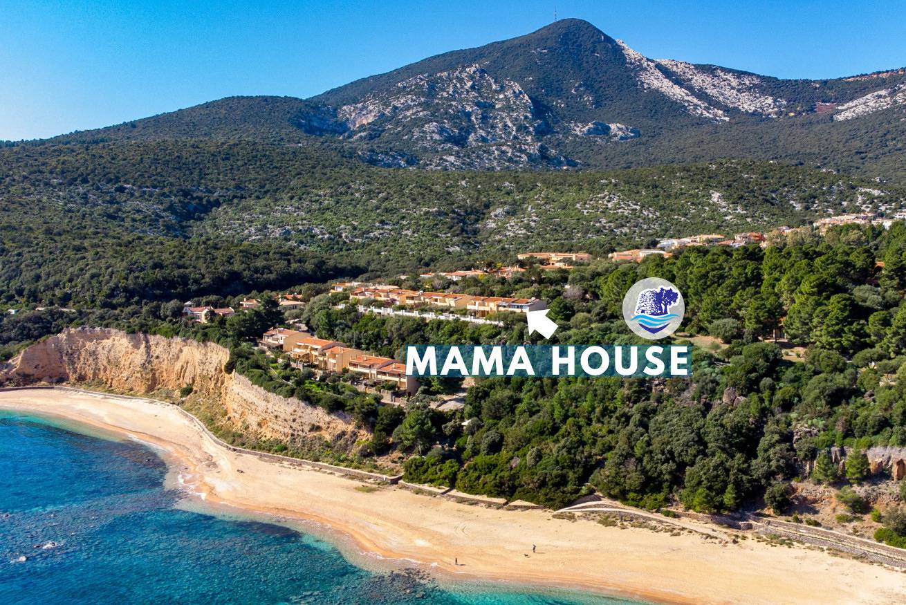 Apartamento entero, Mama House con vistas al mar y A/C in Cala Gonone, Dorgali