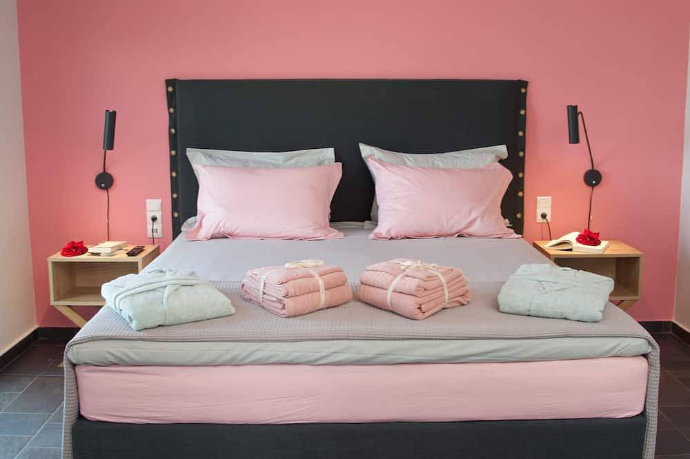 Luxury Villa Marina with private access to the sea! in Skala, Kefalonia