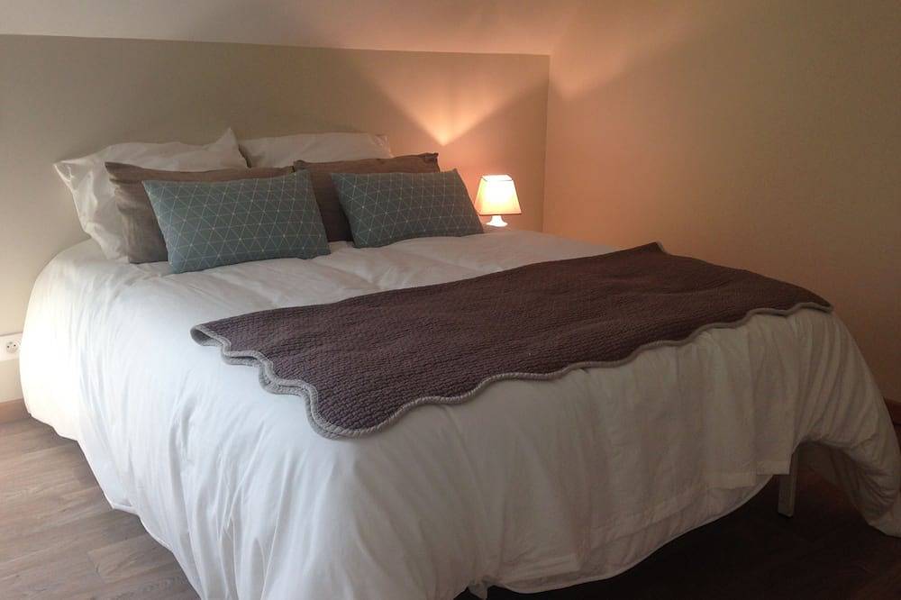 Apartamento entero, Apartamento dúplex F2 in Maintenon, Región de Chartres