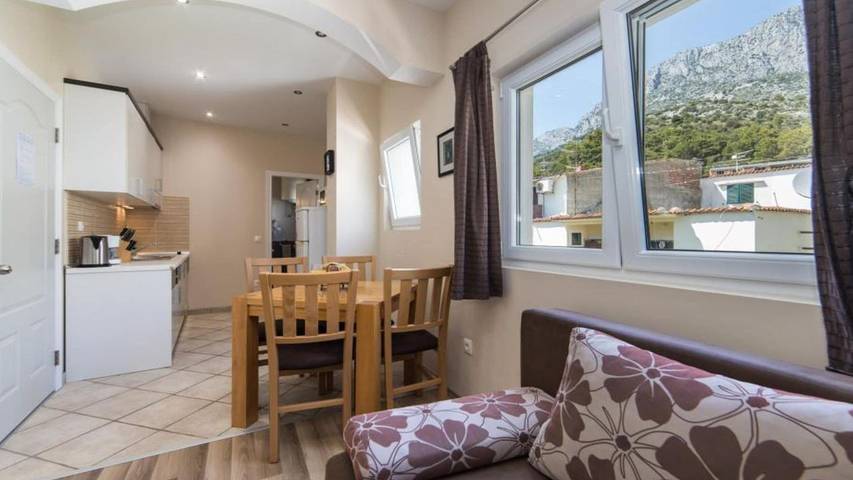 Apartament wakacyjny dla 2 osób w Drvenik