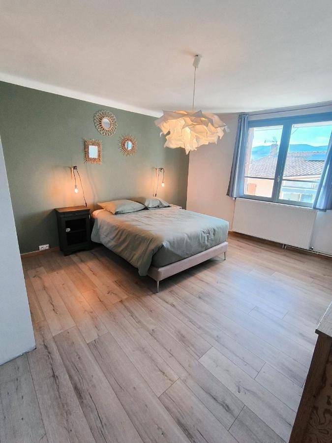 Location de vacances pour 7 personnes, avec terrasse à Volonne - 2