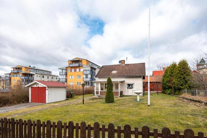 Location de vacances pour 11 personnes, avec terrasse ainsi que vue et jardin, animaux acceptés à Kumla - 2