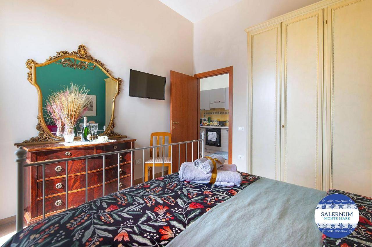 Two-Bedroom House in Salerno, Tyrrhenische Küste Kampanien