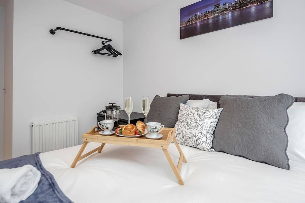 Apartamento entero, Apartamento-De Lujo-Baño privado externo in Watford, Hertfordshire