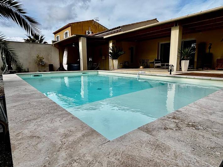 Gîte pour 3 personnes, avec jardin ainsi que piscine et jacuzzi à Les Mées - 2