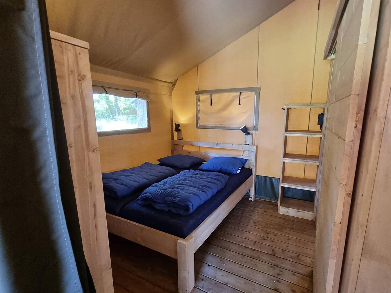 Geräumige Safarilodge in einer ruhigen Umgebung in Regio Zwolle
