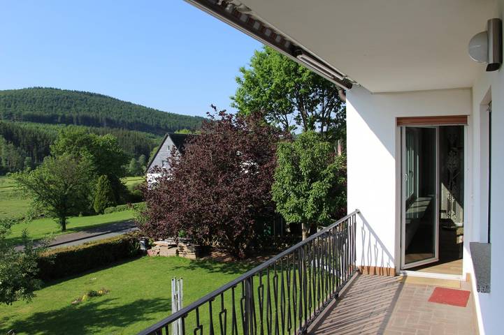 Ganze Wohnung, Ferienwohnung Hermann Miß - Ferienwohnung mit Balkon in Bad Berleburg, Kreis Siegen-Wittgenstein