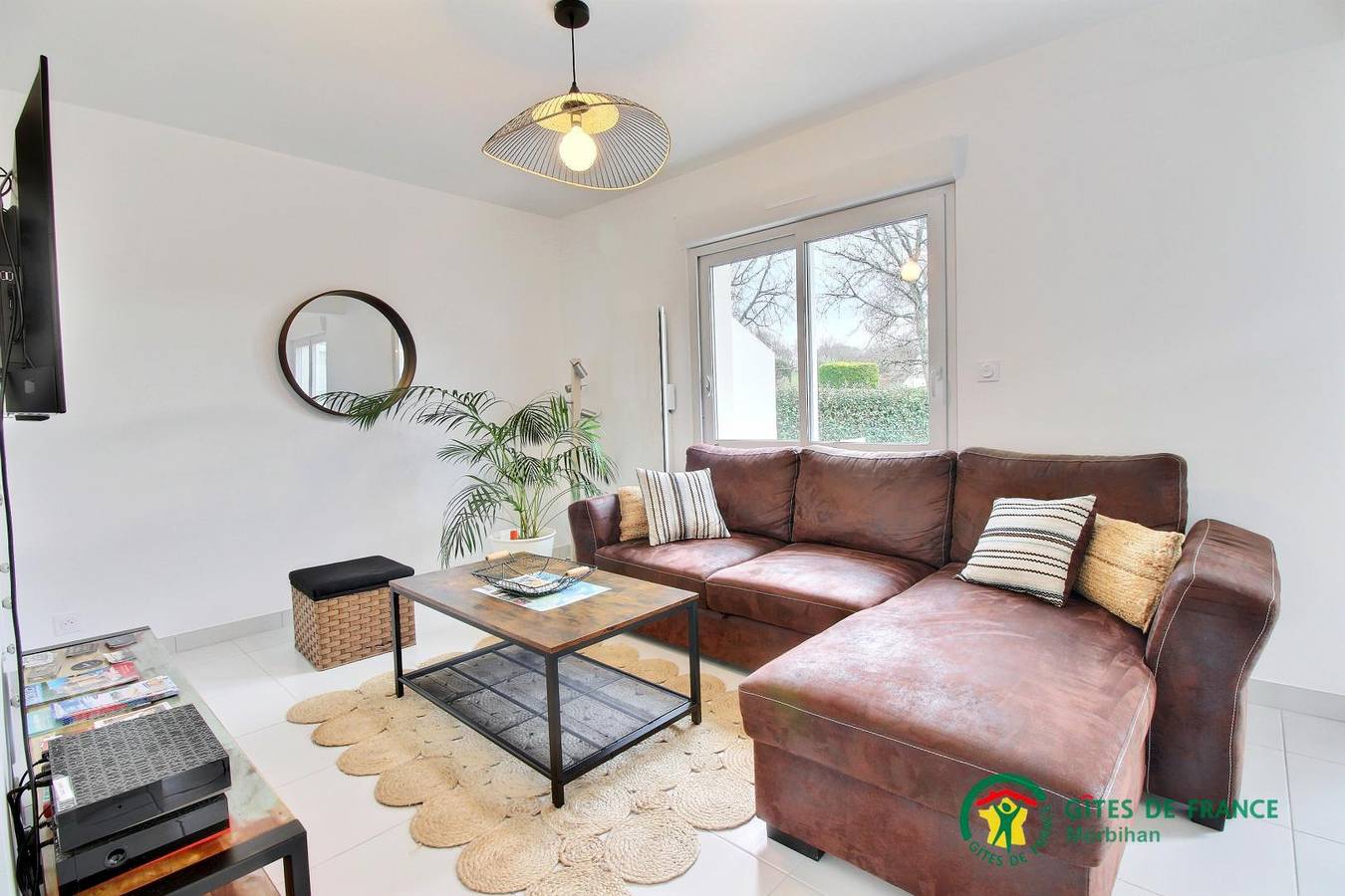 Du Célino in Baden, Côte des Mégalithes