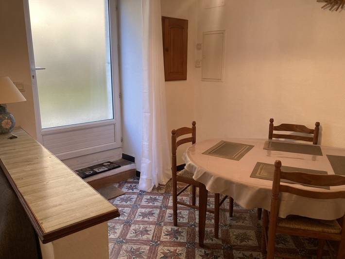 Gîte pour 6 personnes, avec terrasse, animaux acceptés dans l' Aude - 2