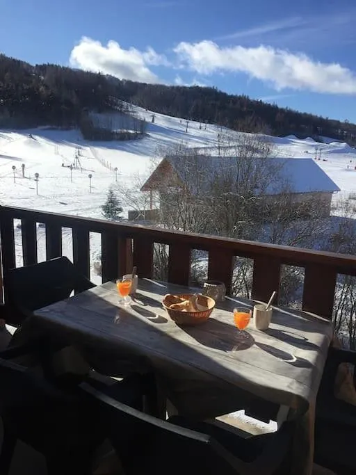Apartamento de vacaciones para 6 personas, con vistas y jardín - 1