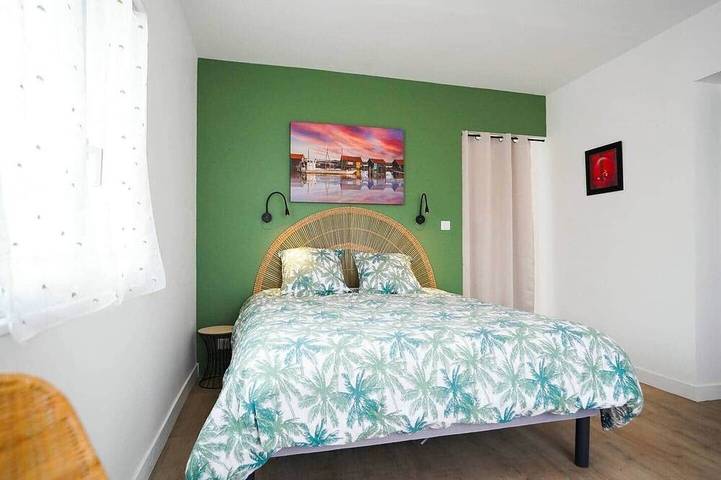 Location de vacances pour 8 personnes, avec balcon dans Grottes de Régulus - 4