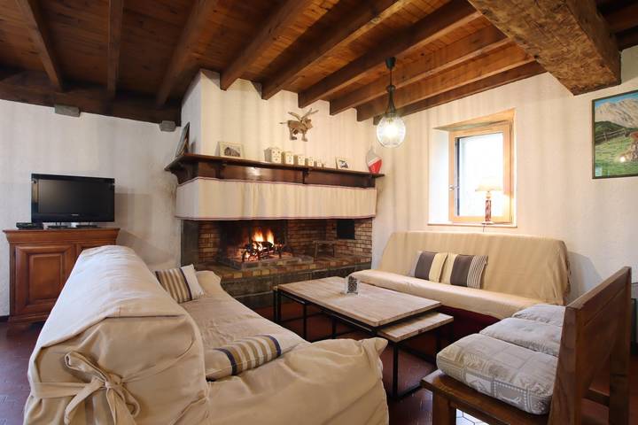 Gîte pour 10 personnes, avec jardin dans Béarn - 3