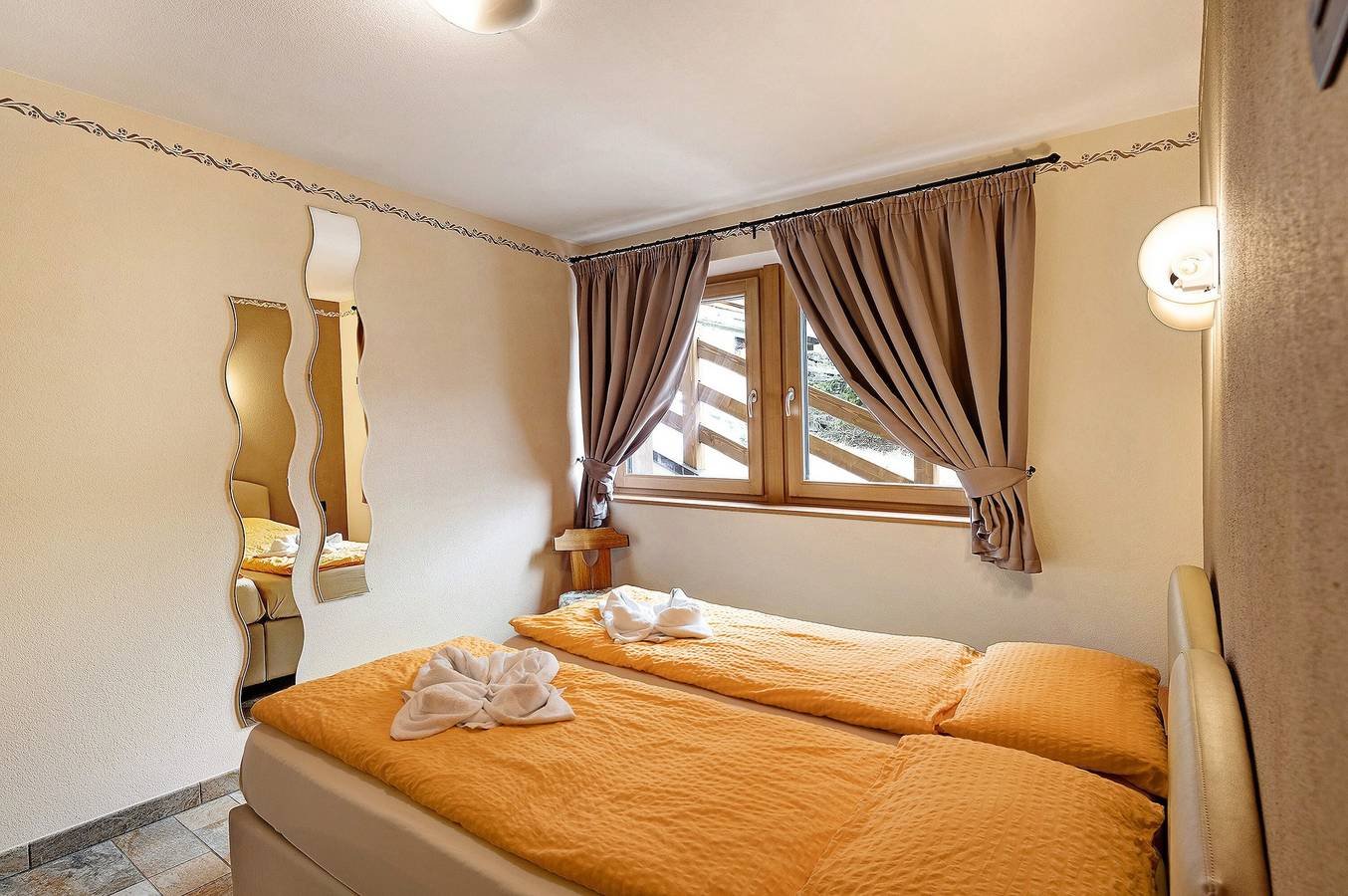 Ganze Wohnung, Haustierfreundliche Ferienwohnung 'Sandra Casa Claudia' mit Bergblick in Livigno, Nationalpark Stilfser Joch