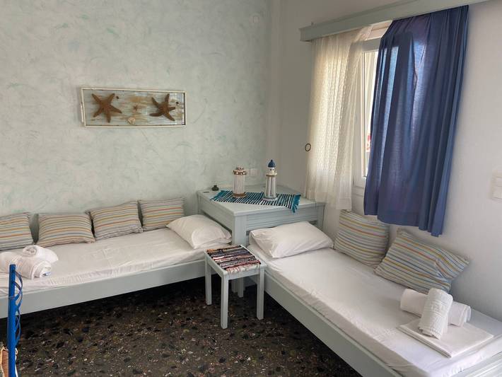 Holiday rental for 3 people, with Balcony/Terrace and Garden in Ios