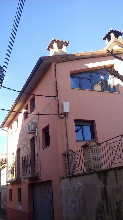 Apartamento de vacaciones para 6 personas, con jardín además de vistas y piscina en Somontano de Barbastro - 3