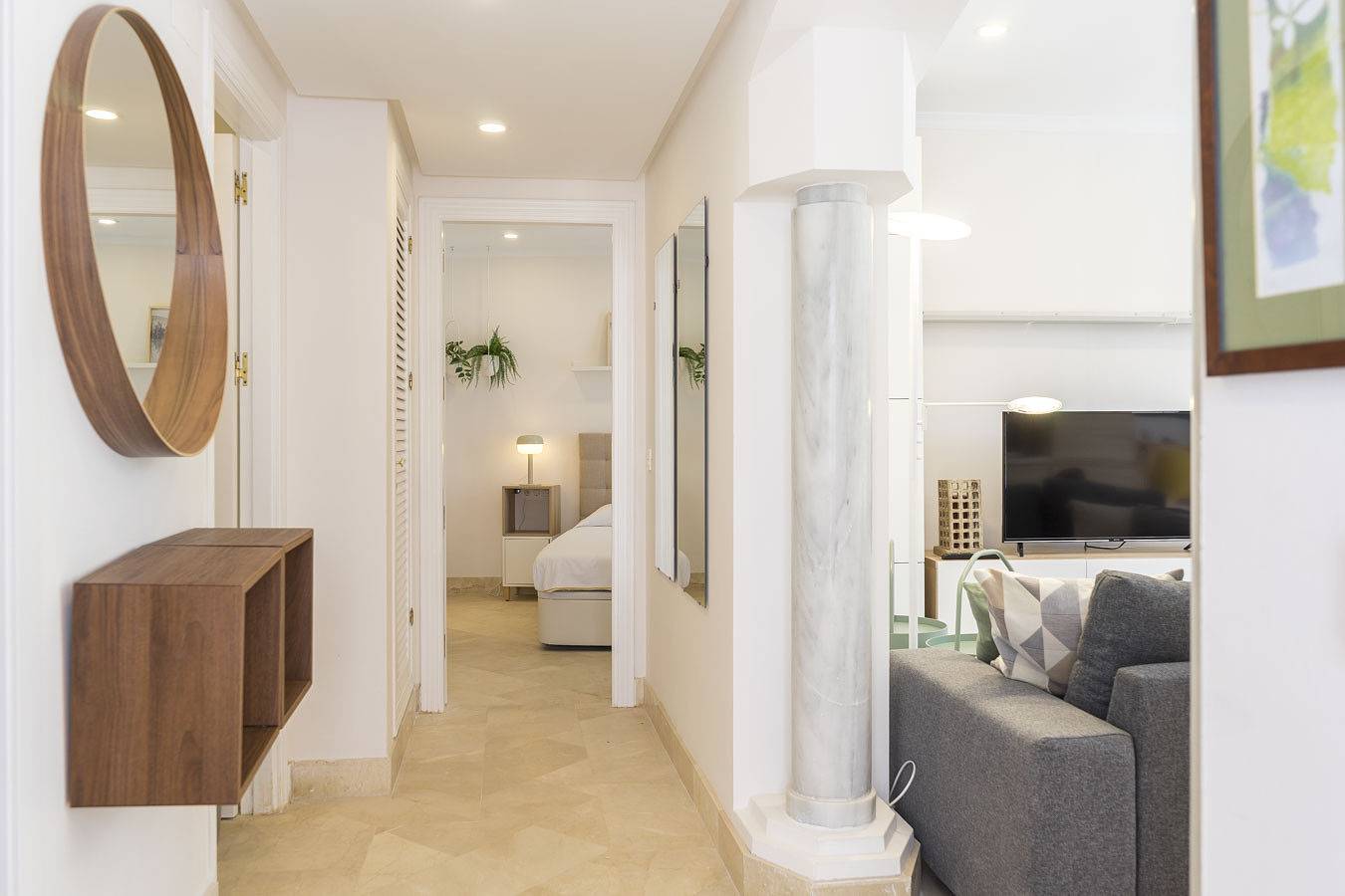 Entire apartment, Housing White Pearl Beach by Sharing Co in Marbella East, Marbella