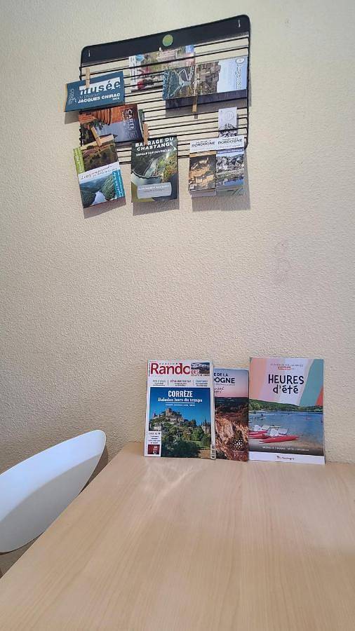 Gîte pour 4 personnes, avec jardin ainsi que vue et piscine à Argentat - 3