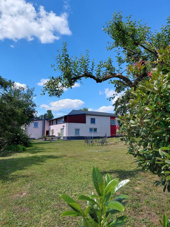 Ferienwohnung für 3 Personen, mit Terrasse und Garten, mit Haustier in Meudt