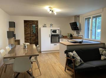 Gîte pour 5 personnes, avec jardin dans Station Des Estables