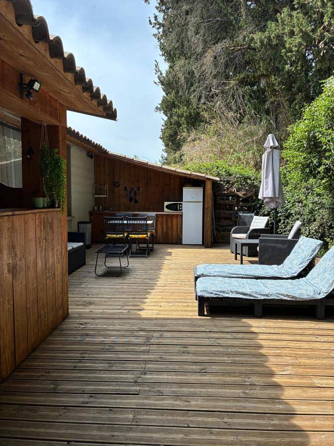 Location de vacances pour 3 personnes, avec piscine ainsi que vue et jardin à Plan-d'Orgon - 2