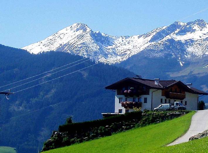 Bauernhof für 7 Personen, mit Balkon und Garten in Stummerberg