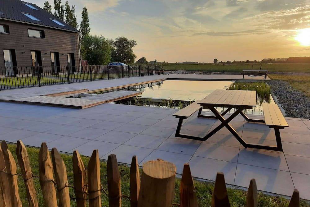 Grose Ferienwohnung mit Pool und 5 minuten Fahrzeit zum Strand in Groede, Zeeuwse Kust