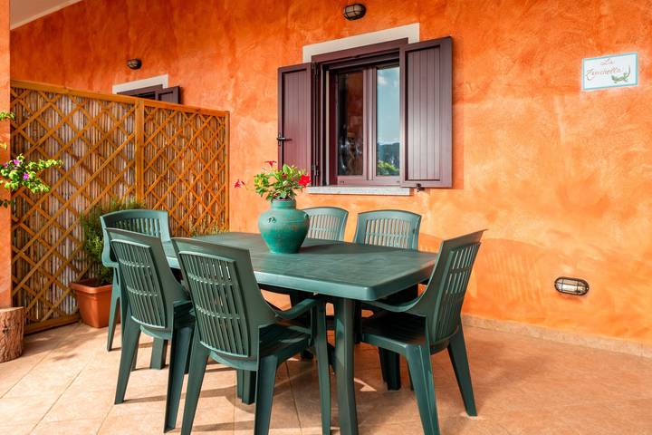 Casa Vacanze Gli Ulivi Palau – La Zirichelta mit Wlan, Klimaanlage, Terrassen & Garten in Palau (Sardinien), Gallura