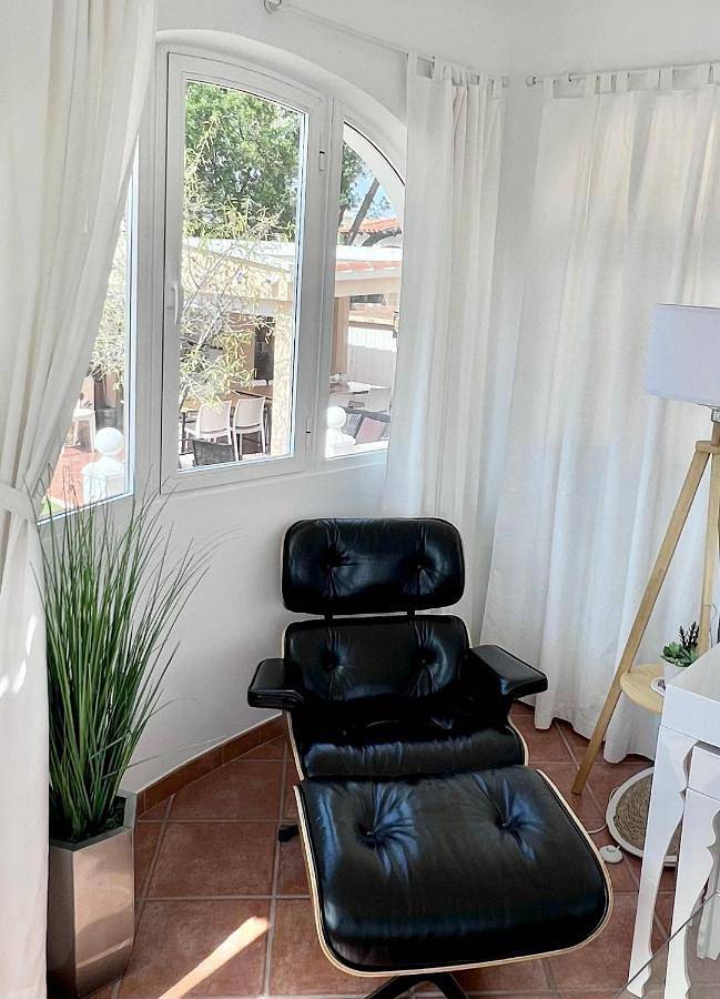 Villa für 9 Personen, mit Pool und Garten sowie Terrasse und Whirlpool in Calpe - 4