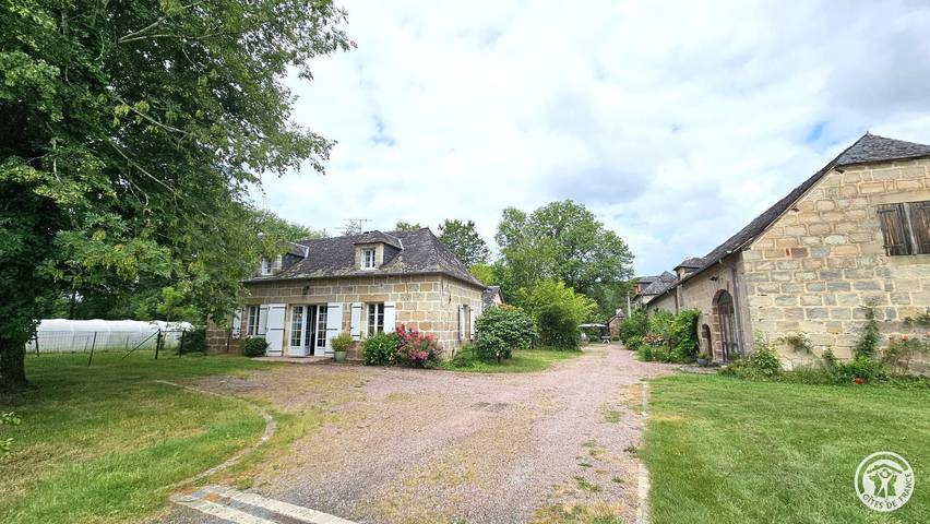 Gîte for 2 people, with garden and terrace - 1