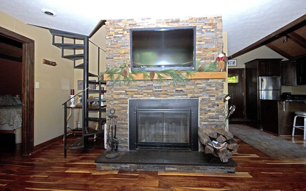 Brandneue Vermietung! . Mitgliederausweise. 100 Meter zum Tyro Hang in Wintergreen, Nelson County