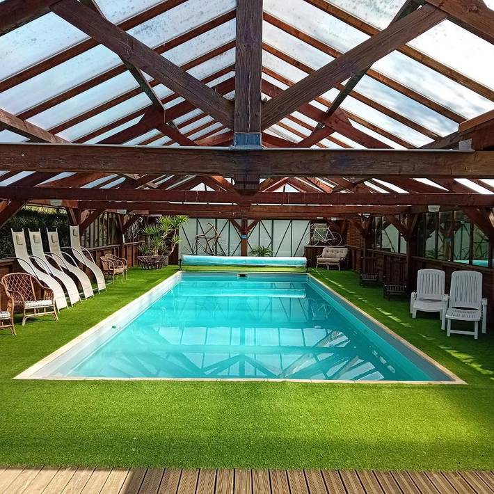 Location de vacances pour 2 personnes, avec vue ainsi que piscine et jardin à Bessines-sur-Gartempe - 3