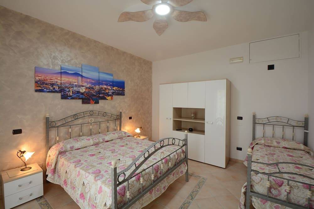 Apartamento entero, Casa de la aceituna en el centro de la península de Sorrento y la costa de Amalfi. in Pimonte, Montes Lattari