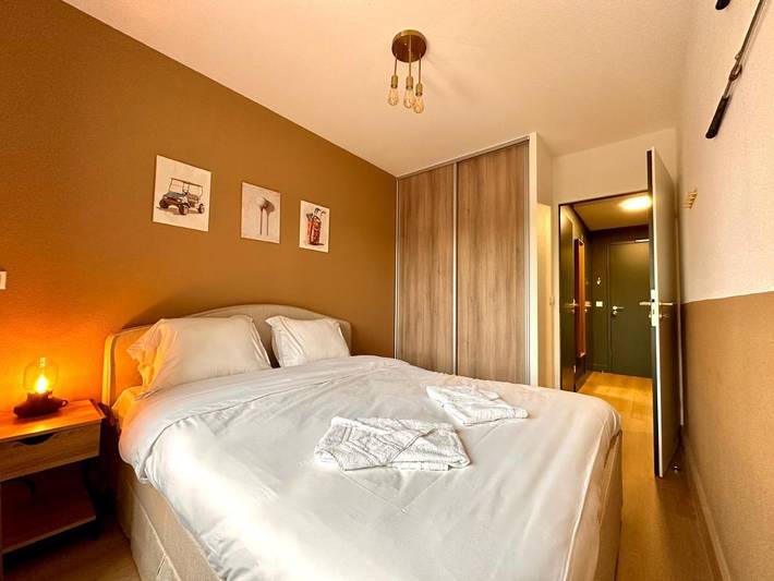 Gîte pour 4 personnes, avec balcon ainsi que vue et piscine à Juvignac - 4