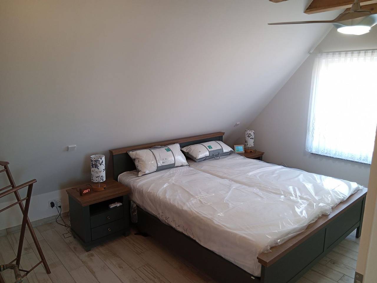 Ganze Wohnung, Ferienwohnung für 4 Gäste mit Balkon, Parkplatz und Nähe Leipziger Neuseenland in Pegau, Burgenlandkreis
